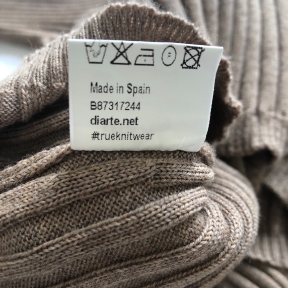 SOLD ! Diarte 100% fine merino wool sweater - Picture 5 of 9